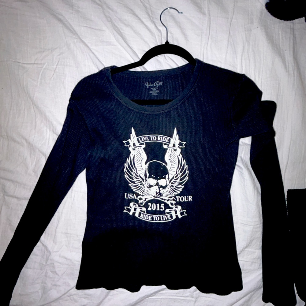 Brandy Melville/ John gault waffle shirt